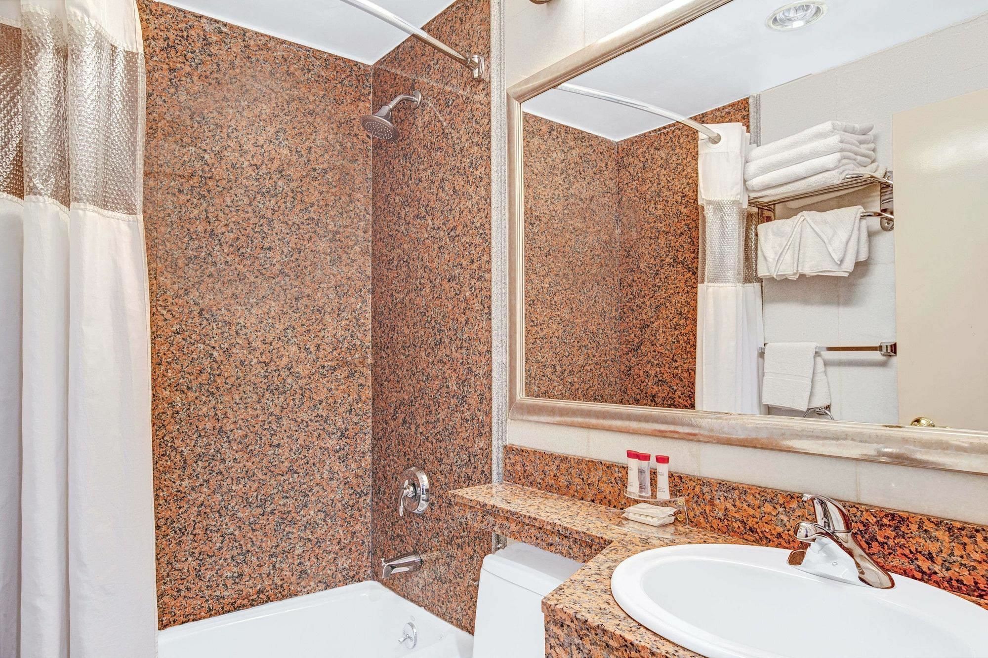 Hillcrest Hotel Near Jfk Airtrain Νέα Υόρκη Εξωτερικό φωτογραφία